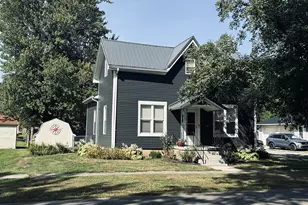 458 W Columbus St, Kenton, OH 43326 - Photo 1