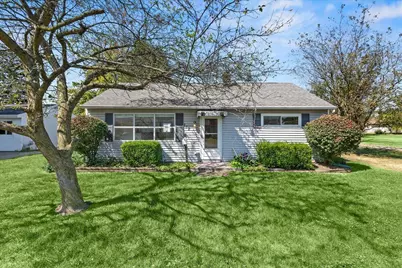 112 S Troy Street, Bellefontaine, OH 43311 - Photo 1