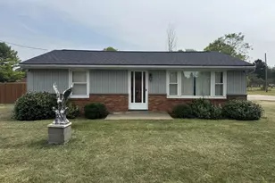 528 Geron Dr, Springfield, OH 45505 - Photo 1