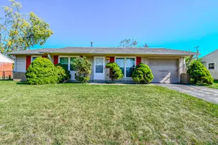 216 Braun St, New Carlisle, OH 45344 - Photo 1