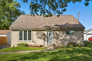 1921 Emerald Ct, Dayton, OH 45403 - Photo 1