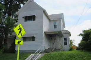 1126 S Yellow Springs St, Springfield, OH 45506 - Photo 1