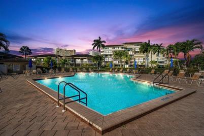 693 Seaview Court #608 - Photo 1