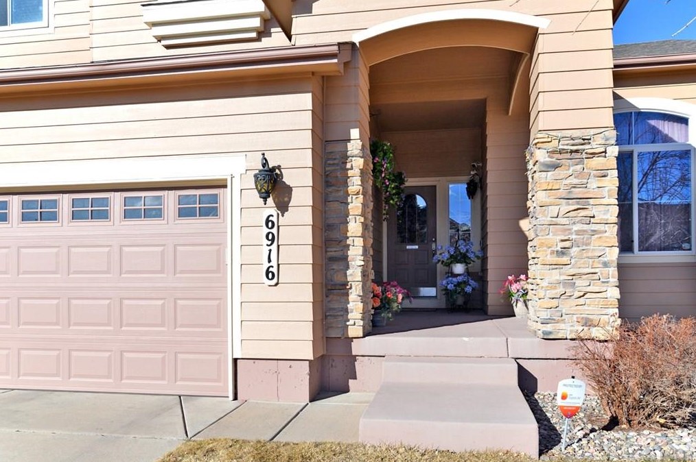 6916 Conifer Ridge Dr, Colorado Springs, CO 80923-5444