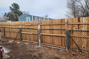 341 E Stanley Dr, Pueblo West, CO 81007 - Photo 32