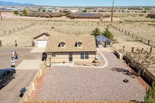 909 E Waverly Dr, Pueblo West, CO 81007 - Photo 2