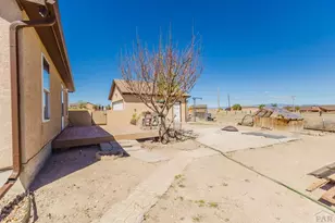 909 E Waverly Dr, Pueblo West, CO 81007 - Photo 10