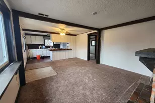 310 N 6th St, Lamar, CO 81052 - Photo 4