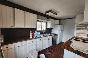 310 N 6th St, Lamar, CO 81052 - Photo 6