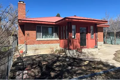 226 E 7th St, Walsenburg, CO 81089 - Photo 2