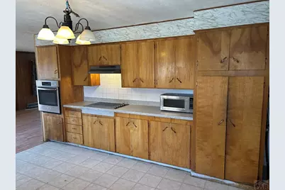 226 E 7th St, Walsenburg, CO 81089 - Photo 6