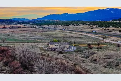 6055 Pine Bluff Dr, Pueblo, CO 81044 - Photo 2