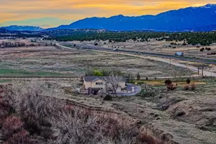 6055 Pine Bluff Dr, Pueblo, CO 81044 - Photo 2