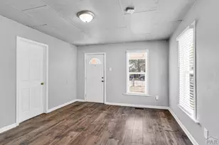 1131 Pine St, Pueblo, CO 81004 - Photo 2