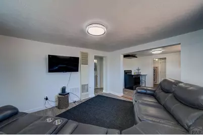 1837 E 3rd St, Pueblo, CO 81001 - Photo 8