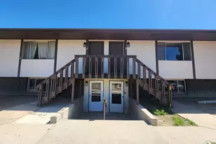 5 Douglas Ln, Pueblo, CO 81001 - Photo 2
