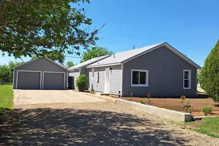 211 W Maplewood, Walsh, CO 81090 - Photo 2