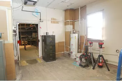 600 E 11th St, Pueblo, CO 81001 - Photo 8