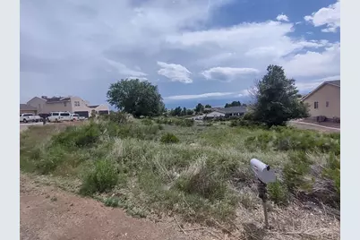 212 W Harmony Dr, Pueblo West, CO 81007 - Photo 2