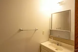 925 Russell Ave, Walsenburg, CO 81089 - Photo 12