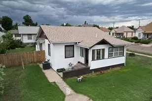 318 W 10th St, La Junta, CO 81050 - Photo 2