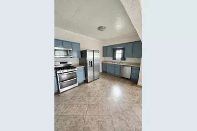 318 W 10th St, La Junta, CO 81050 - Photo 10