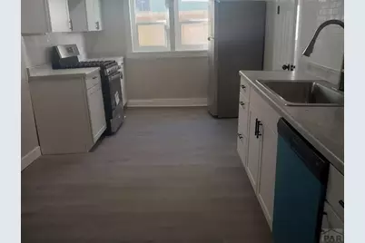 1025 W 17th St, Pueblo, CO 81003 - Photo 2