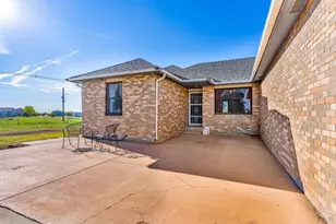 416 S Hahns Peak Pl, Pueblo West, CO 81007 - Photo 8