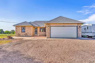 416 S Hahns Peak Pl, Pueblo West, CO 81007 - Photo 46