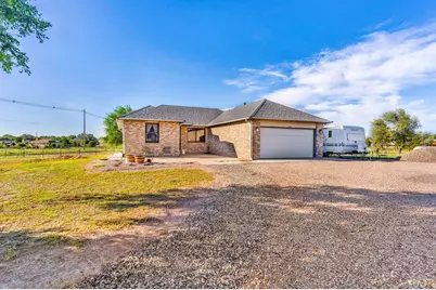 416 S Hahns Peak Pl, Pueblo West, CO 81007 - Photo 4