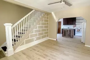 324 Lewis Ave, La Junta, CO 81050 - Photo 6