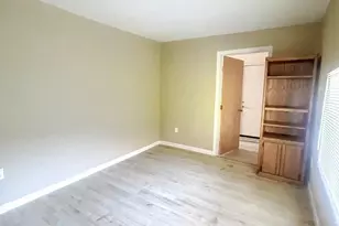 324 Lewis Ave, La Junta, CO 81050 - Photo 10