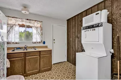 997 Wells Fargo Cir, Jefferson, CO 80456 - Photo 10