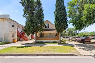 204 W 15th St, Pueblo, CO 81003 - Photo 4