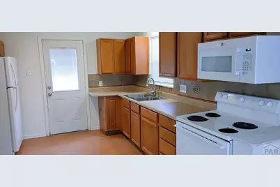 2827 8th Ave, Pueblo, CO 81008 - Photo 4