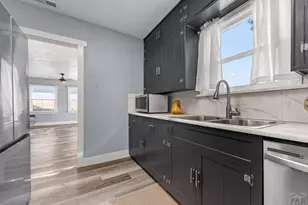 925 W 27th St, Pueblo, CO 81003 - Photo 10