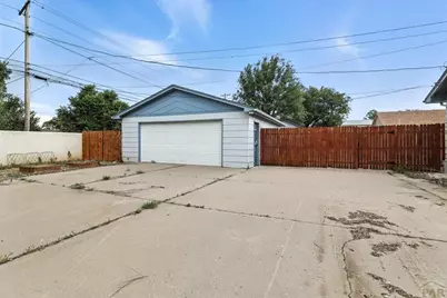 2402 W 17th St, Pueblo, CO 81003 - Photo 32