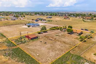 650 E Woodleaf Dr, Pueblo West, CO 81007 - Photo 36