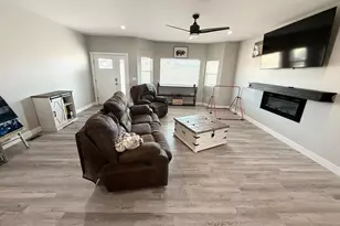 987 S Blue Hills Dr, Pueblo West, CO 81007 - Photo 4