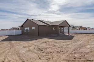 787 N Edgewater Dr, Pueblo West, CO 81007 - Photo 30