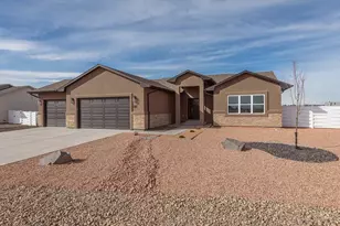 787 N Edgewater Dr, Pueblo West, CO 81007 - Photo 2