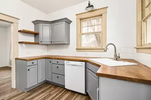 1026 E 9th St, Pueblo, CO 81001 - Photo 12