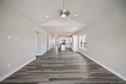 1481 W Delaney Dr, Pueblo, CO 81007 - Photo 10