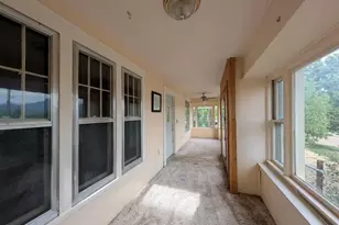 215 W Topeka Ave, Trinidad, CO 81082 - Photo 12