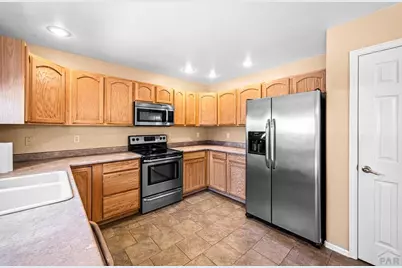 863 E Saunders Dr W, Pueblo West, CO 81007 - Photo 24