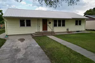 426 Poplar Ave, Las Animas, CO 81054 - Photo 4