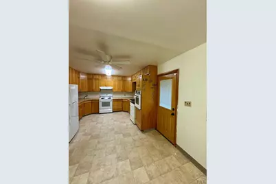 426 Poplar Ave, Las Animas, CO 81054 - Photo 16