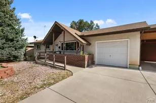 1038 Ohio Ave, Canon City, CO 81212 - Photo 2