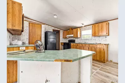 2206 W 16th St, Pueblo, CO 81003 - Photo 8