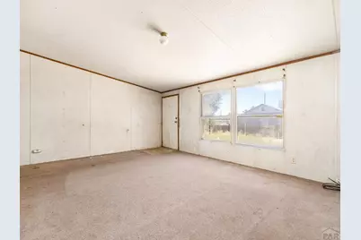 2206 W 16th St, Pueblo, CO 81003 - Photo 6